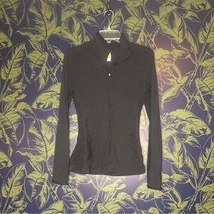 Lucy Powermax performance zip up. Super flattering.